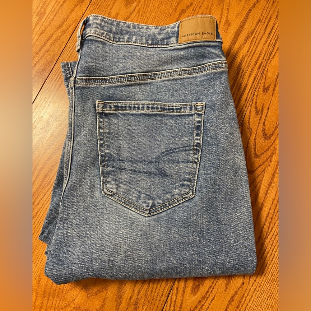 American Eagle Mom Jean